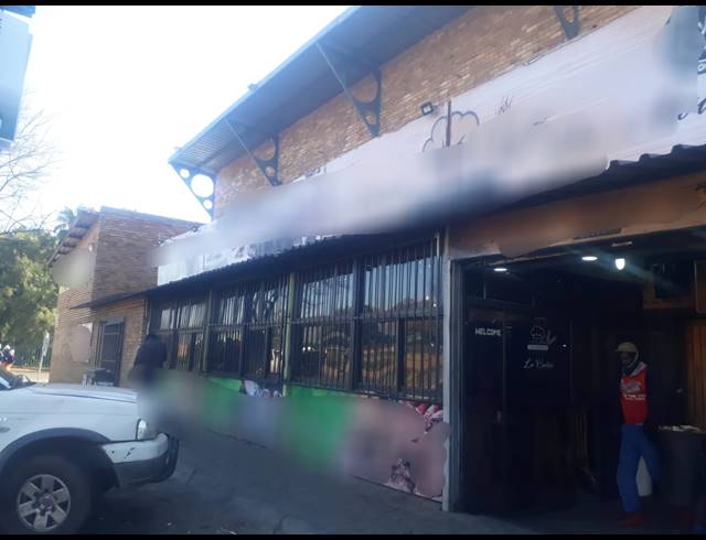 1,400M² BUSINESS FOR SALE IN RUSTENBURG CENTRAL